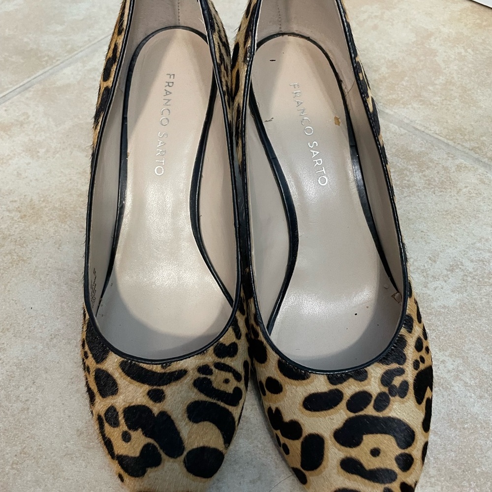 Franco Sarto Brown and Black Heels Elegant Design
